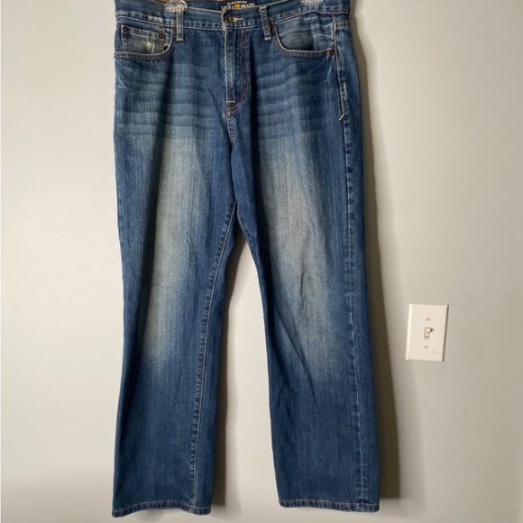 LUCKY BRAND 329 CLASSIC STRAIGHT MEN'S JEANS SIZE 34 X 30 Distressed Denim - Picture 1 of 12